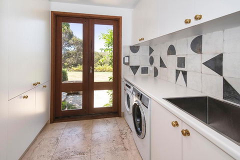 Stella - Accommodation VIC 3