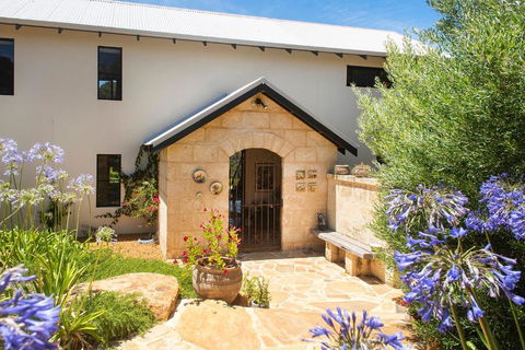 Stella - Accommodation VIC 5