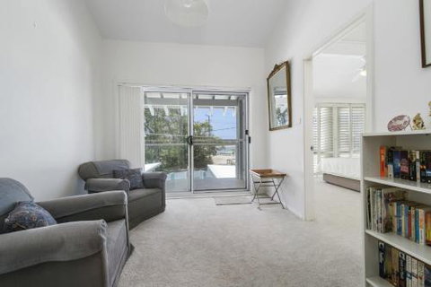 The Lake House With Swimming Pool - Accommodation VIC 5