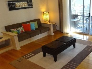 Blackbutt Deluxe Family Townhouse - Accommodation VIC 6