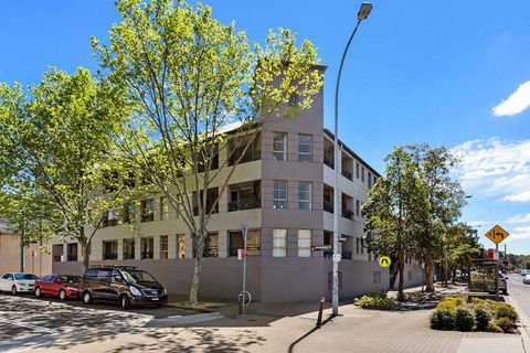 Woolloomooloo Modern Apartment 12 BRK - Accommodation VIC 1