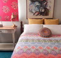 Stylish Comfortable Central Artists Home - Accommodation VIC