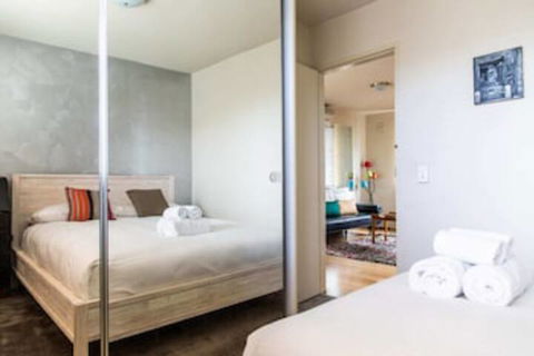 Charming 1 Bedroom Apartment In Vibrant South Yarra - Accommodation VIC 0