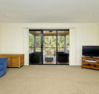 Close to beaches  local attractions - Accommodation VIC