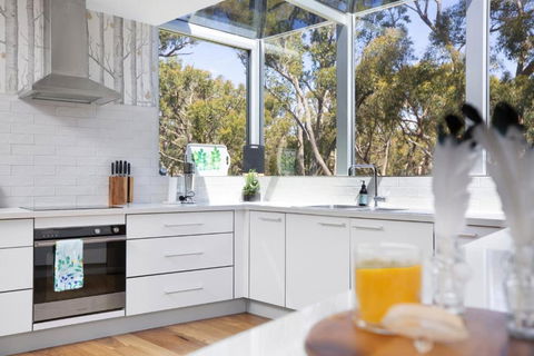 The Bird House - Accommodation VIC 2