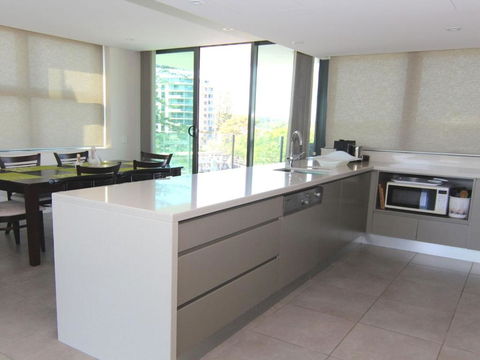 Strand Beachside 502 - Accommodation VIC 5
