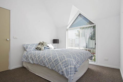 Golfers Getaway Mollymook Augusta Place 14 / 13 15 - Accommodation VIC 6