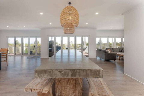 The Lookout - Accommodation VIC 5