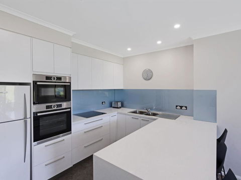 Mitchell Pde 2 / 1a Fathoms - Accommodation VIC 1