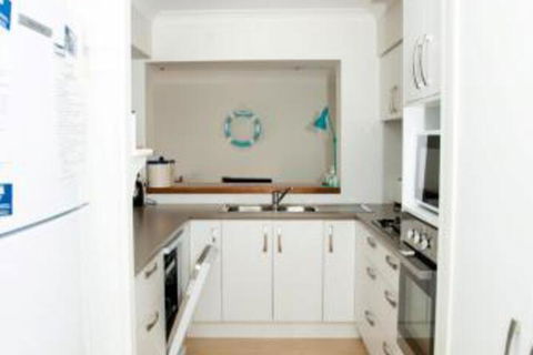 Families Escape To The Coast - Accommodation VIC 3