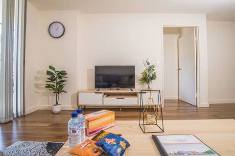 Perfect Accessible 1bed1bath Wolli Creek APT - Accommodation VIC 5