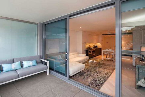 Luxury Studio With Parking In Woolloomooloo WMLOO - Accommodation VIC 7