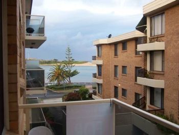 Pacific Court 8 - Accommodation VIC 0