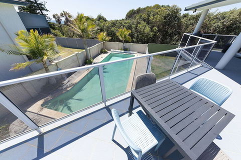 Beachfront Escape - Accommodation VIC 4