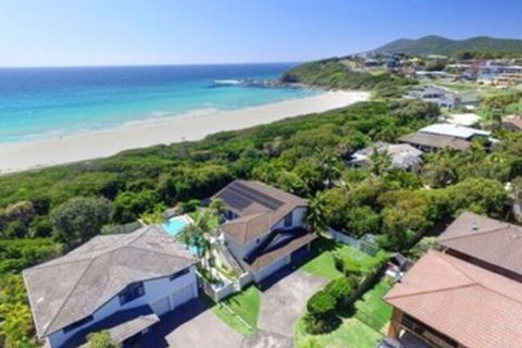 Beachfront Escape - Accommodation VIC 1