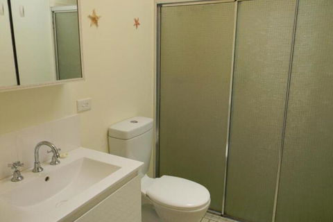 The Beach House - Accommodation VIC 6