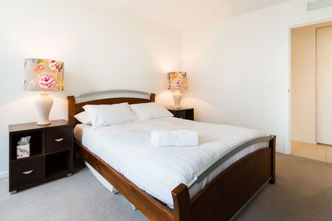 TIARA, 1BDR Southbank Apartment - Accommodation VIC 2