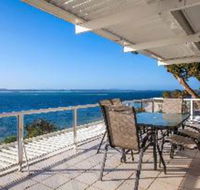 3 Bedroom House Classic View 2 / 49 Victoria Parade FREE WIFI - Accommodation VIC