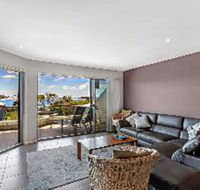 4 Bedroom Apartment Market Street - Accommodation VIC