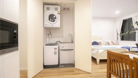 B06-darling Harbour Studio - Accommodation VIC 5