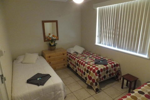Ocean Beach Chalet 15 - Accommodation VIC 3