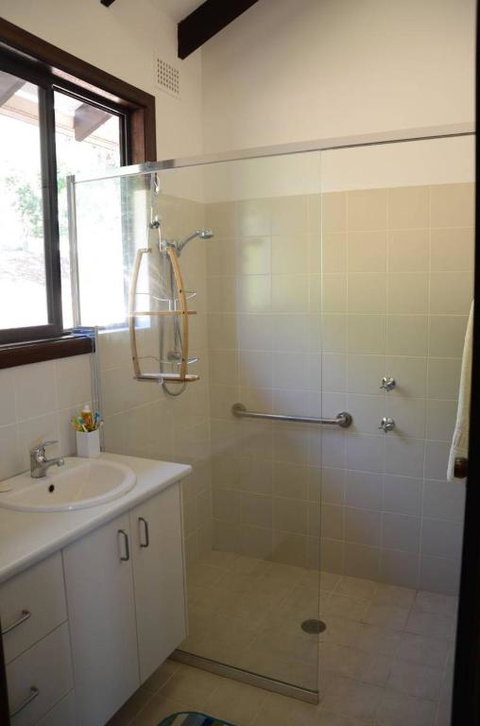 Barrels Beach House 28 Dulconghi Street - Accommodation VIC 1