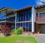 Barrels Beach House 28 Dulconghi Street - Accommodation VIC