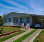 Billys on Main 44 Main Street - Accommodation VIC