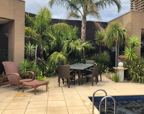 Pacific Paradise - Accommodation VIC 6