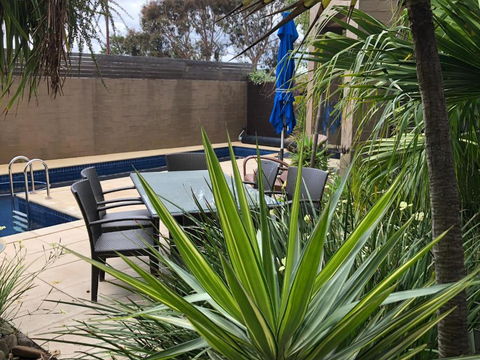 Pacific Paradise - Accommodation VIC 2