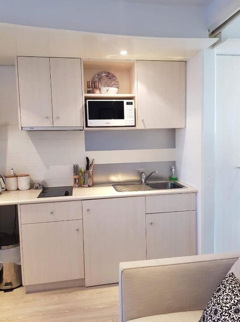 Cowes Partner Retreat Beachfront - Accommodation VIC 2