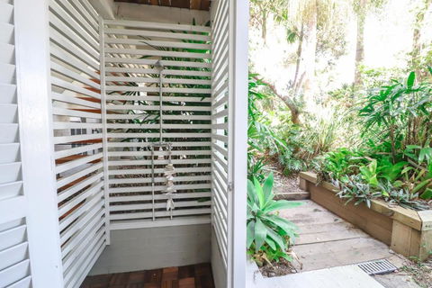 Corella Studio Apartment In Raffetys Resort - Accommodation VIC 1