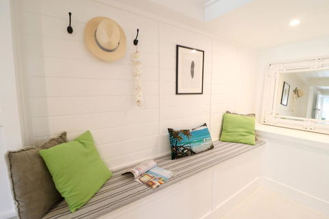 Corella Studio Apartment In Raffetys Resort - Accommodation VIC 6