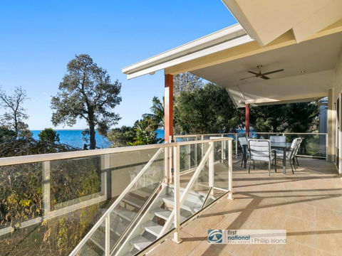 8 Broadwater Court Cowes - Accommodation VIC 1