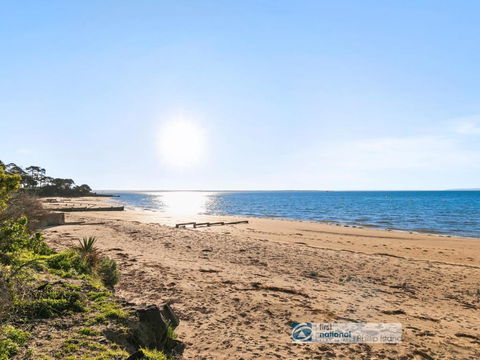 8 Broadwater Court Cowes - Accommodation VIC 3