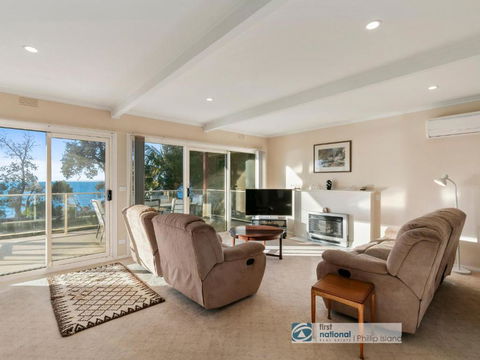 8 Broadwater Court Cowes - Accommodation VIC 5
