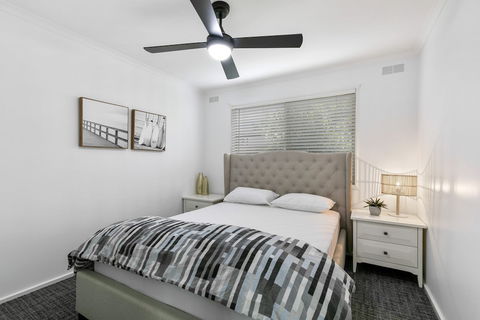 Beauty AND THE Peace - Inlet Side - Accommodation VIC 3