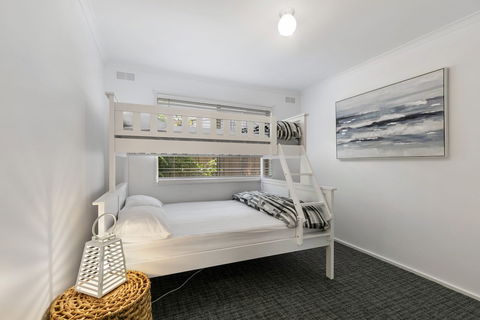 Beauty AND THE Peace - Inlet Side - Accommodation VIC 5