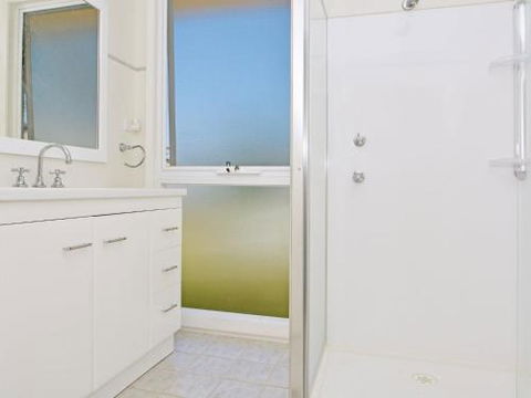 Morisset Waterfront 1bdr Studio Looking Over Trinity Marina - Accommodation VIC 1