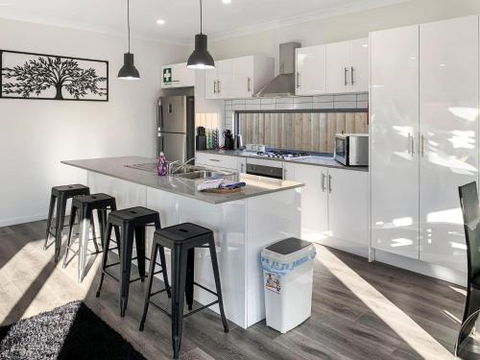 Brand New Home 10 Mins To Beach Torquay Geelong Deakin Hospitals - Accommodation VIC 2
