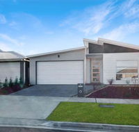 Brand New Home 10 mins to Beach Torquay Geelong Deakin Hospitals - Accommodation VIC