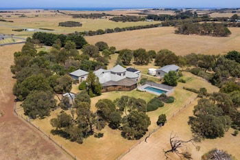 The Track House - Accommodation VIC 0
