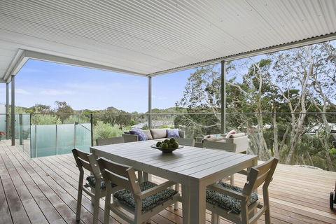 Lansdowne Villa - Accommodation VIC 5