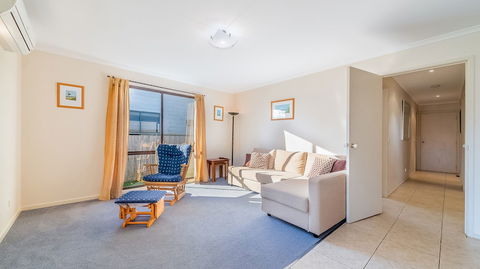 Family Home On 14 Lansell In Cowes - Accommodation VIC 2