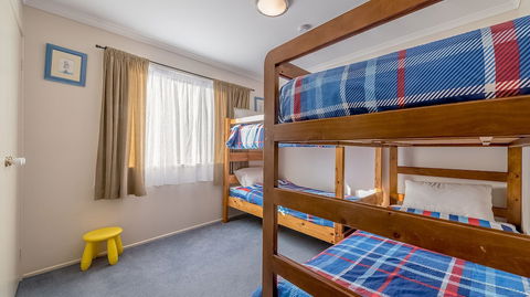 Family Home On 14 Lansell In Cowes - Accommodation VIC 3
