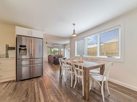 Genesta 5B House In Cowes - Accommodation VIC 4