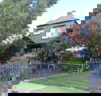 Central Holiday House at 29 Church in Cowes - Accommodation VIC