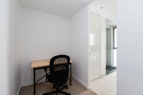 Sky 1 BDR South Yarra Apartment - Accommodation VIC 1