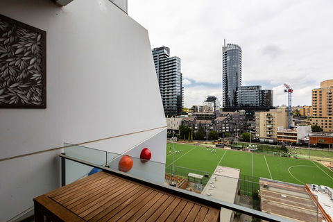 Sky 1 BDR South Yarra Apartment - Accommodation VIC 0