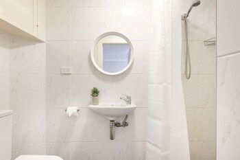 Ultimo 1 Bed. Furnished House W Parking - Accommodation VIC 5